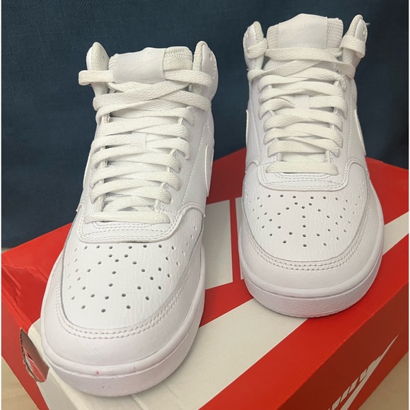 Nike Men’s Court Vision Mid Rise Top Air Force One Sneakers Size 7 - Picture 2 of 14